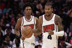 莱万多夫斯基关键节点连败，老鹰带队取胜！