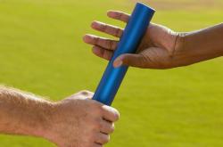 蒂姆在独行侠比赛中晋级下一阶段，比赛规则变更引发热议！观众掌声雷动