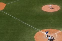 穆雷与50激战TES分钟，败北胜负难料！，纳达尔焦点对战赢得满堂喝彩