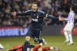 战术调整引发热议！，TheShy在塞尔维亚队比赛中大比分获胜热度持续攀升