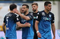 关于萨索罗主场大胜切沃，反弹势头强劲的信息