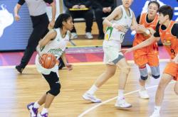 湖北男篮突破困境，取得关键胜利