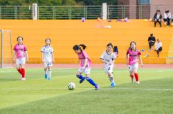 坚持梦想，亚洲足球比赛中的永不言弃的简单介绍